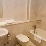 As Aceas Hotel *